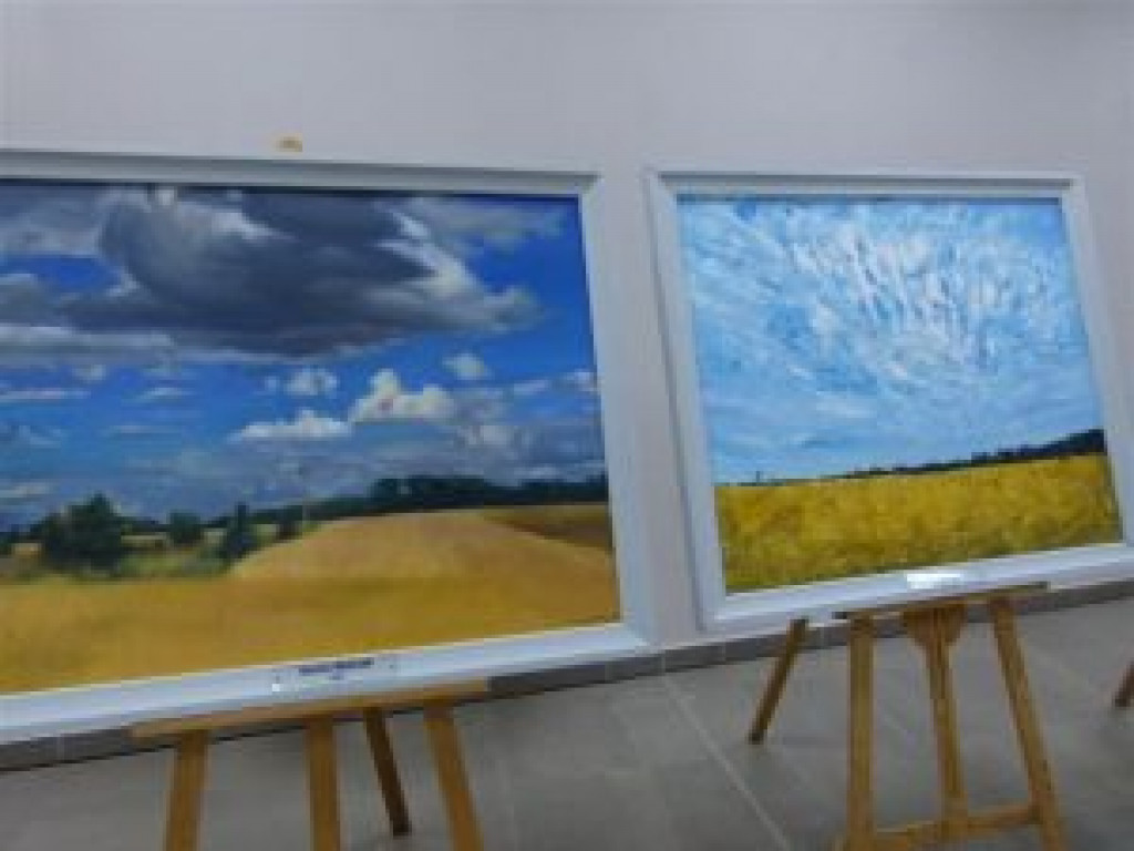 Wernisaż obrazów z letniego pleneru malarskiego