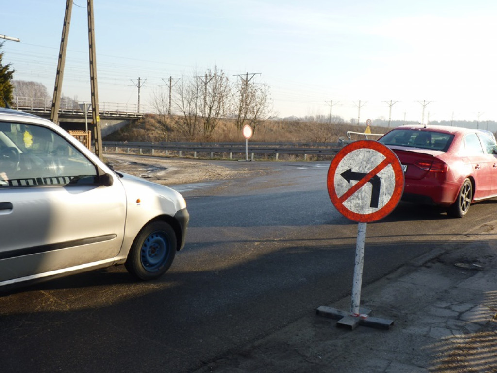 Woda wdarła się pod wiadukt w ul. Arkadyjskiej