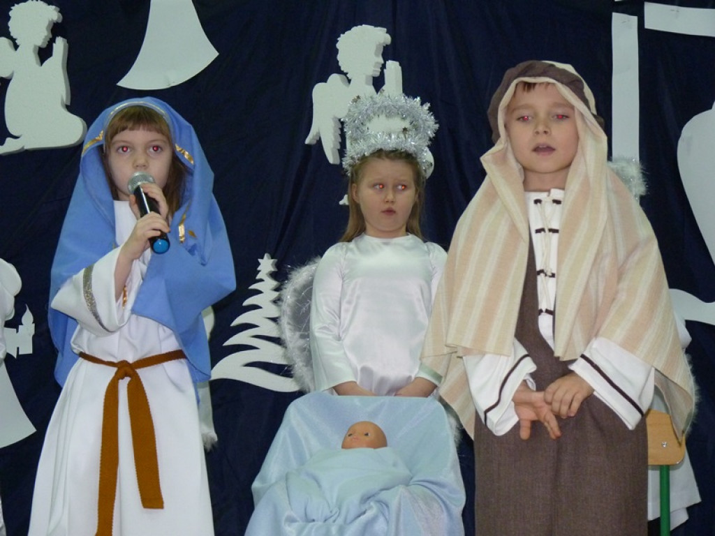 Bajkowe święta w szkole w Popowie