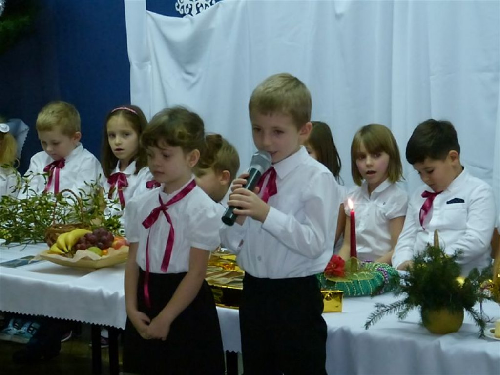 Dwa świąteczne przedstawienia w Przedszkolu nr 5