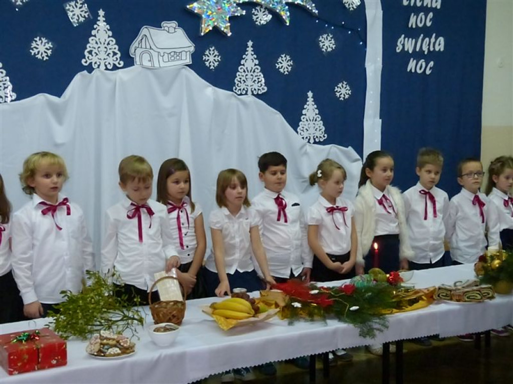 Dwa świąteczne przedstawienia w Przedszkolu nr 5