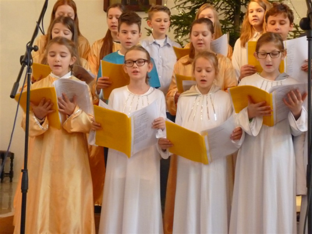 Uczniowie SP3 w Głownie wystawili jasełka