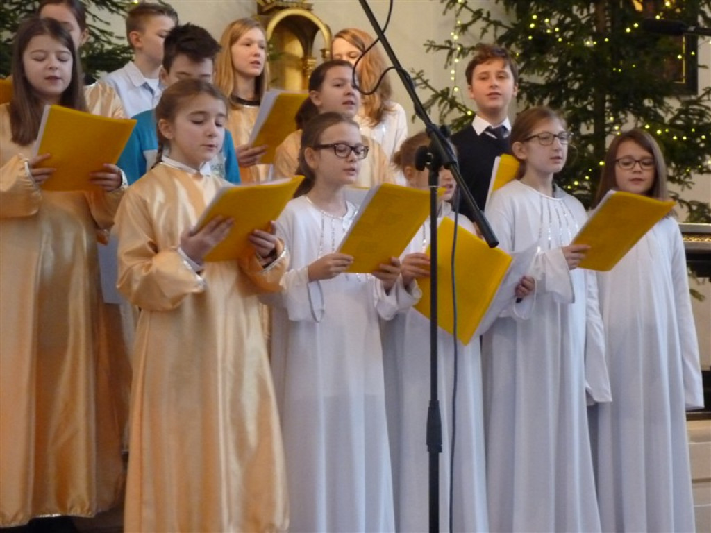 Uczniowie SP3 w Głownie wystawili jasełka