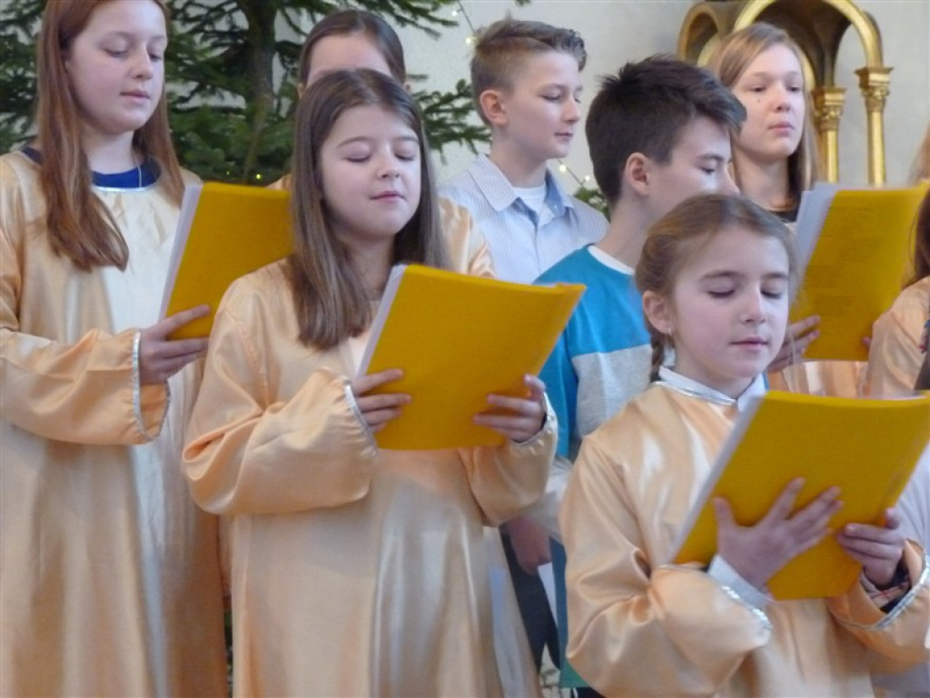 Uczniowie SP3 w Głownie wystawili jasełka