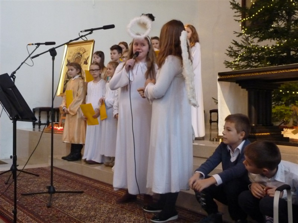 Uczniowie SP3 w Głownie wystawili jasełka