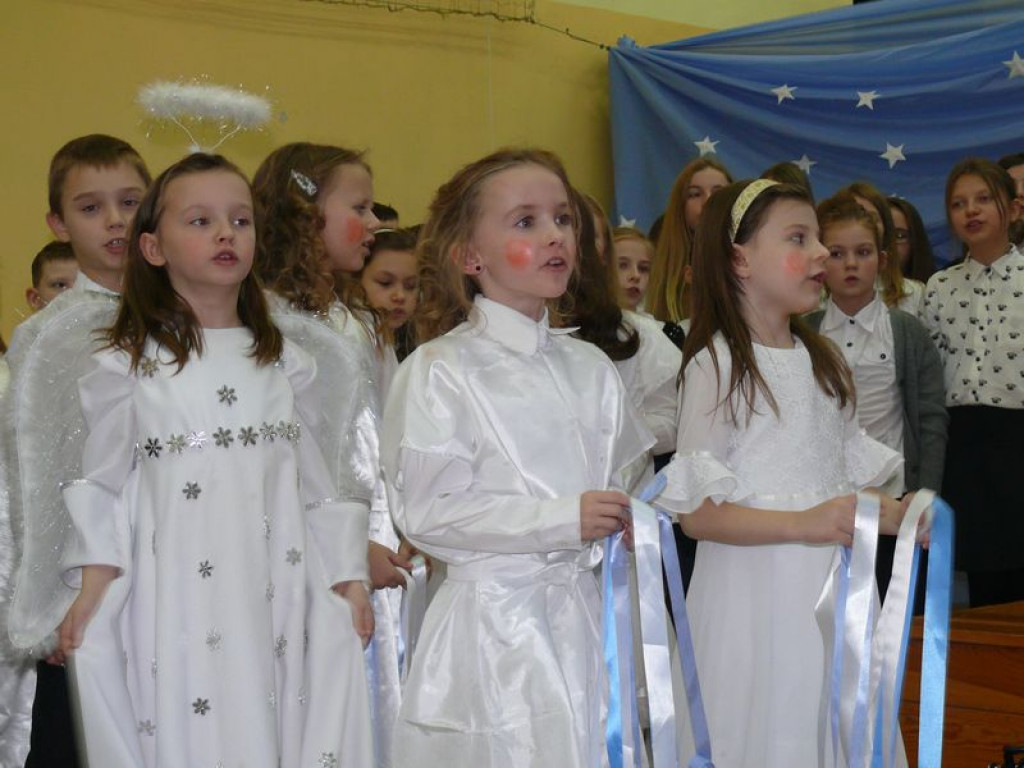 Jasełka klas II w łowickiej 