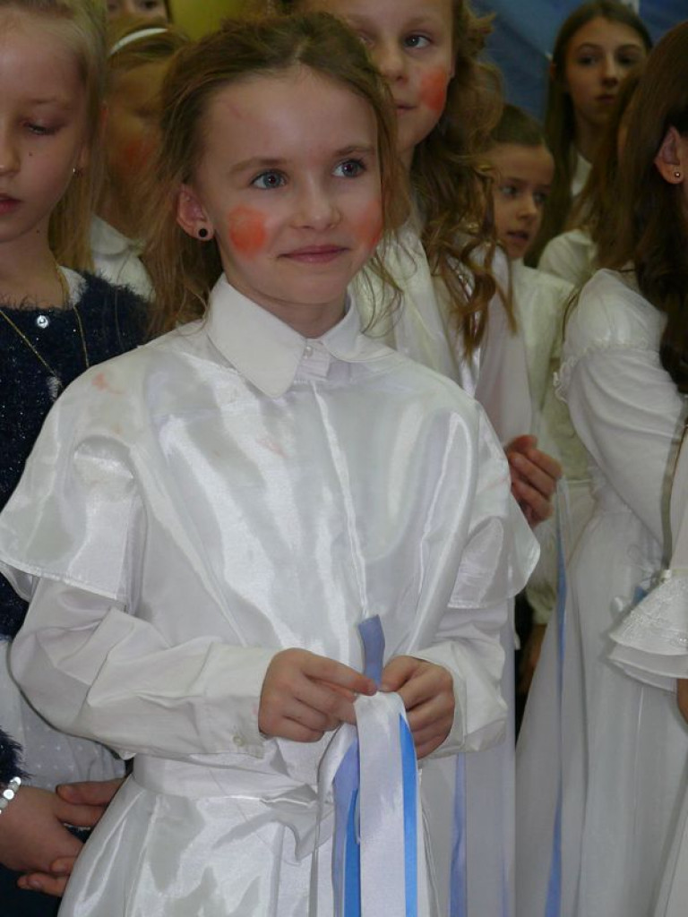 Jasełka klas II w łowickiej 