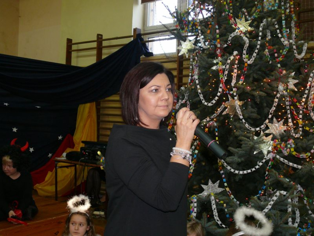 Jasełka klas II w łowickiej 