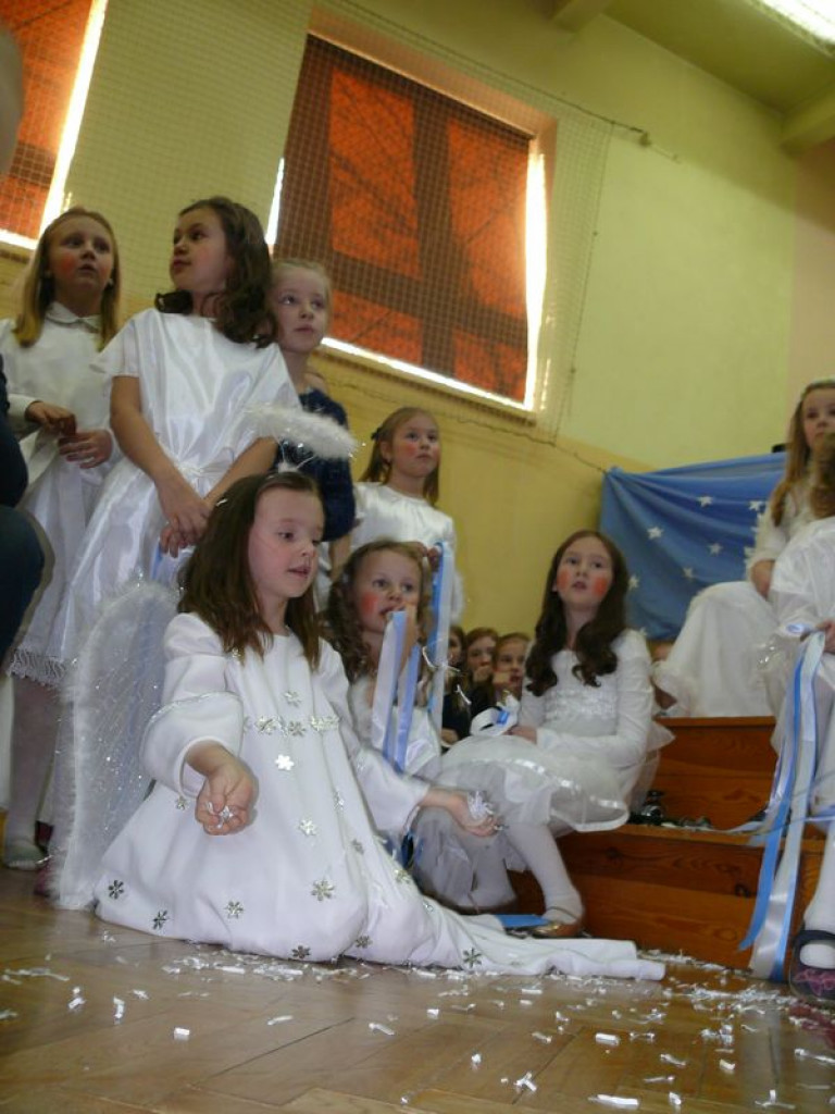 Jasełka klas II w łowickiej 
