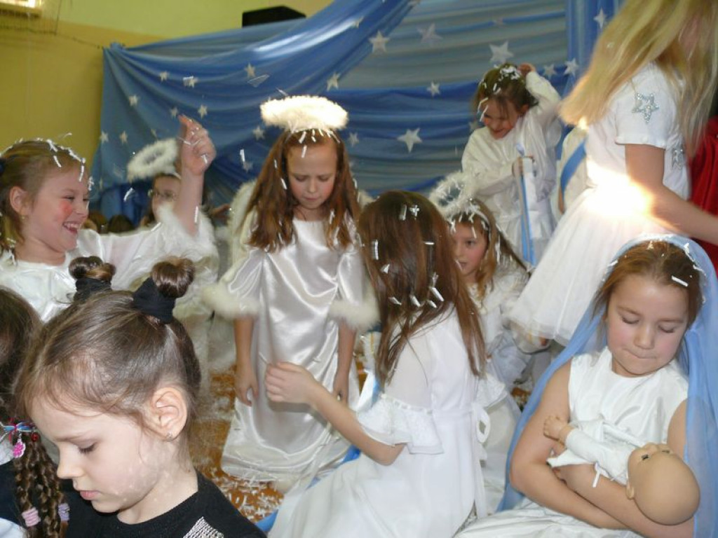 Jasełka klas II w łowickiej 