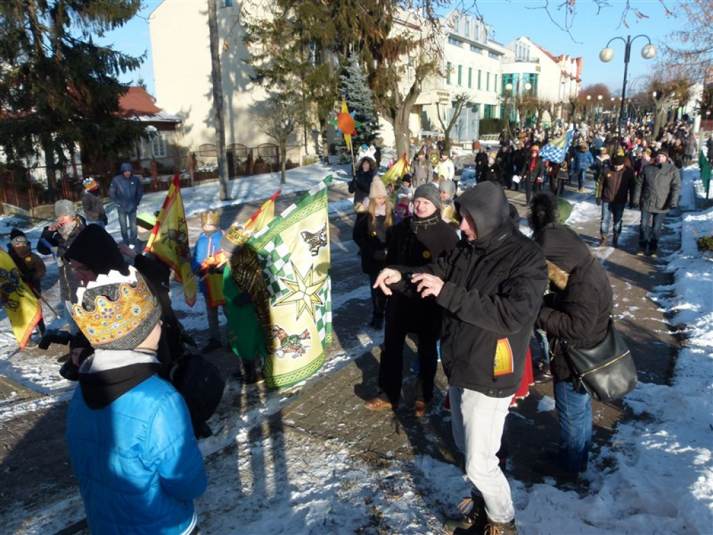 Orszak Trzech Króli przeszedł ulicami Głowna