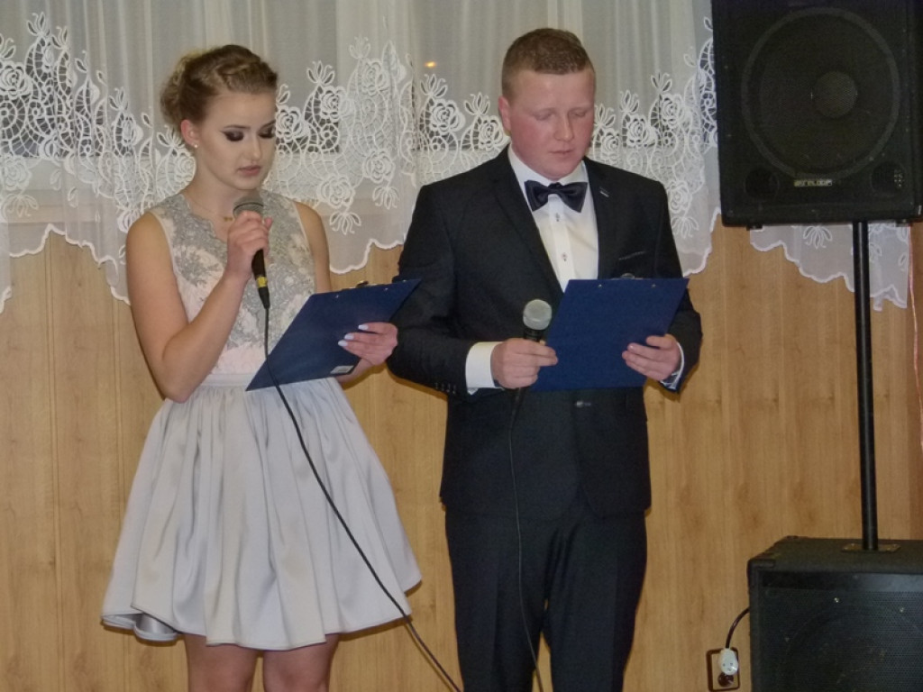 Trwa studniówka ZS Nr 1 w Bratoszewicach