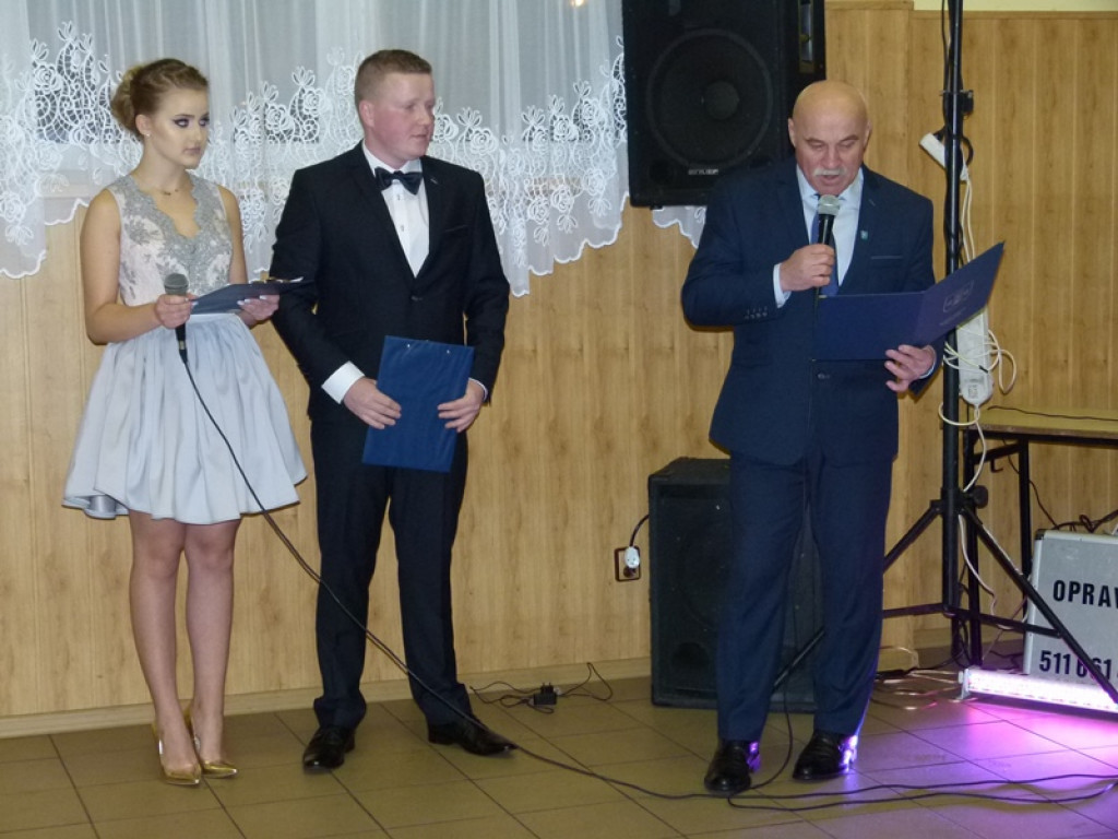 Trwa studniówka ZS Nr 1 w Bratoszewicach