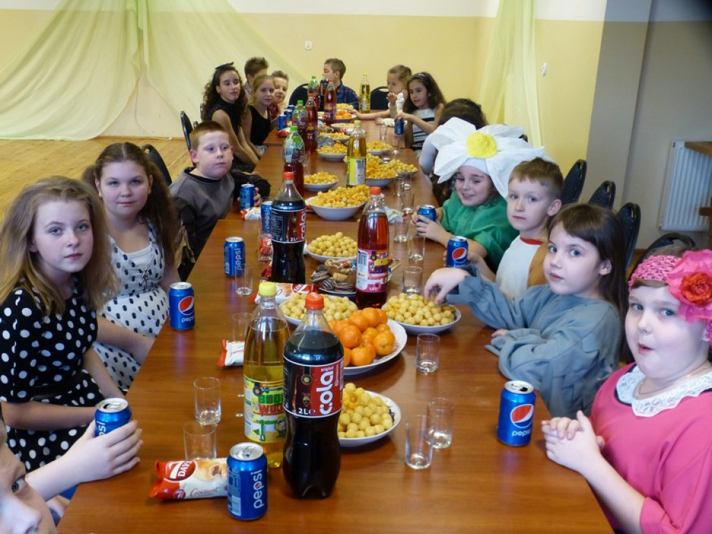 Zabawa choinkowa w Sierzchowie