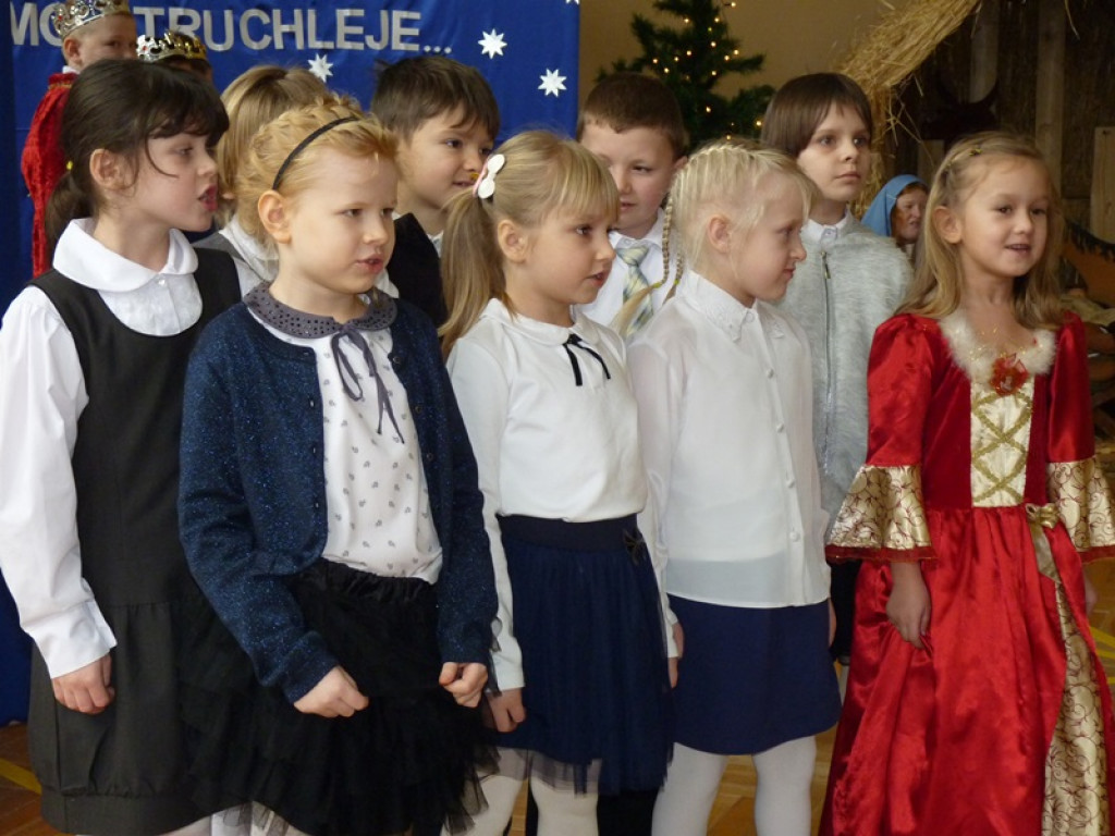 Dzień Seniora w szkole w Dąbkowicach