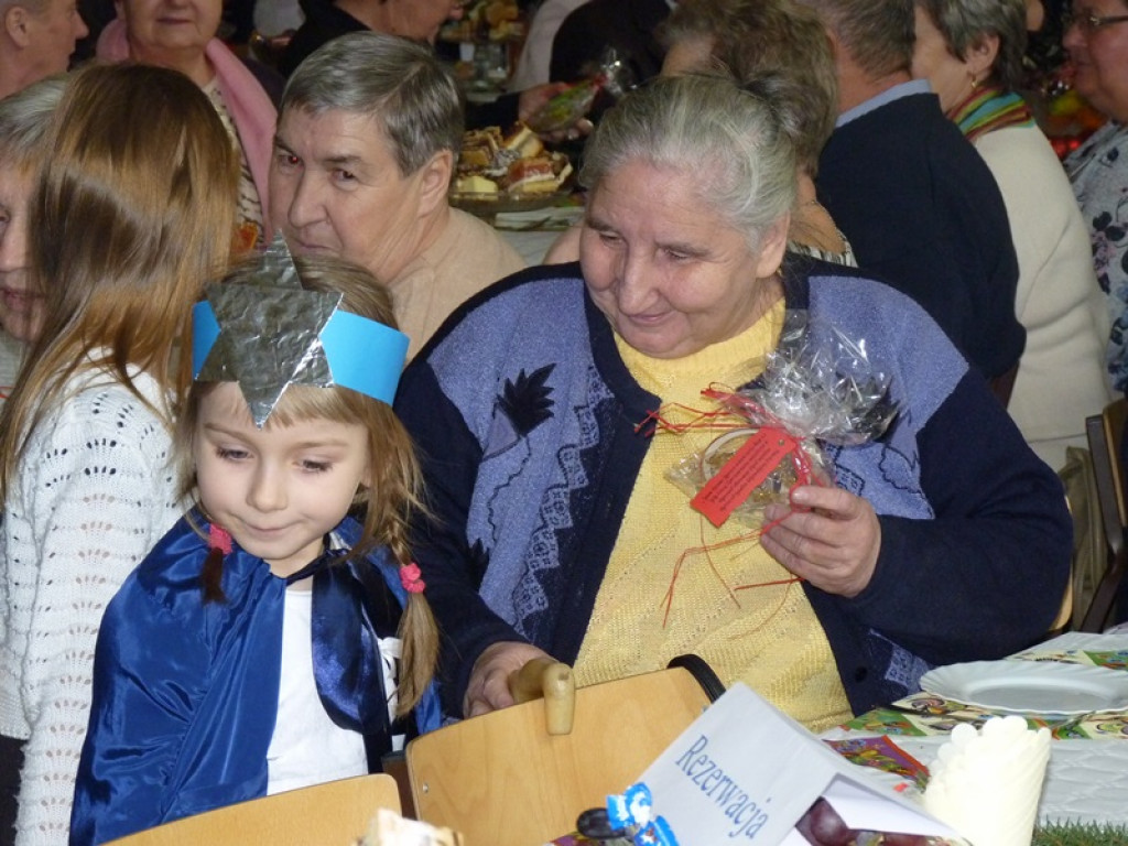 Dzień Seniora w szkole w Dąbkowicach