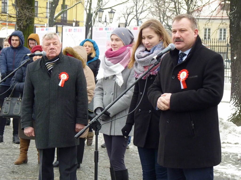 Tańczyli poloneza na Starym Rynku
