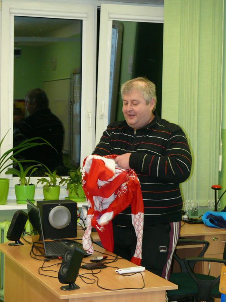 Zbyszek Bródka rozmawiał z uczniami łowickiej 