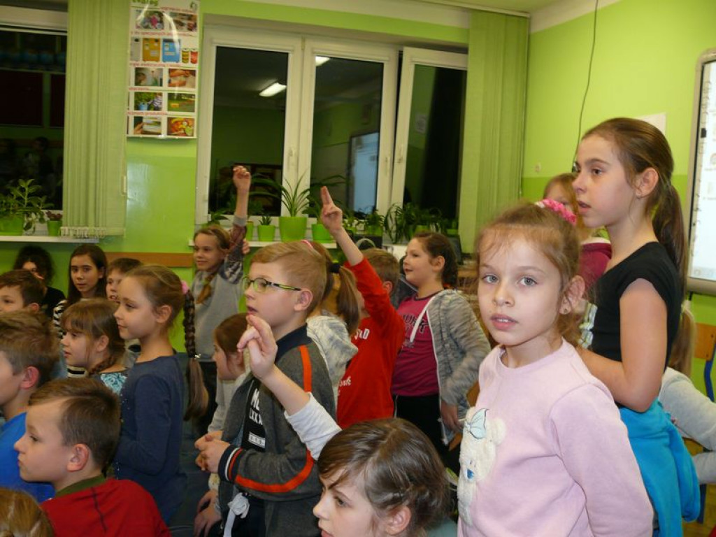 Zbyszek Bródka rozmawiał z uczniami łowickiej 