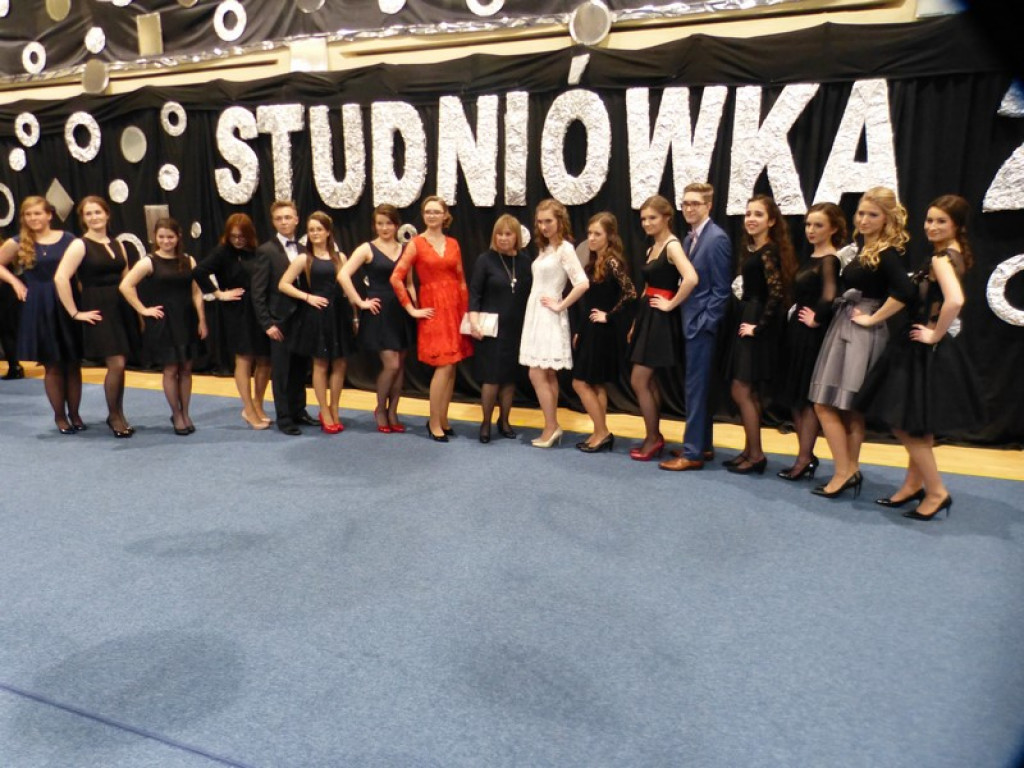 Studniówka Pijarskiego LO w Łowiczu