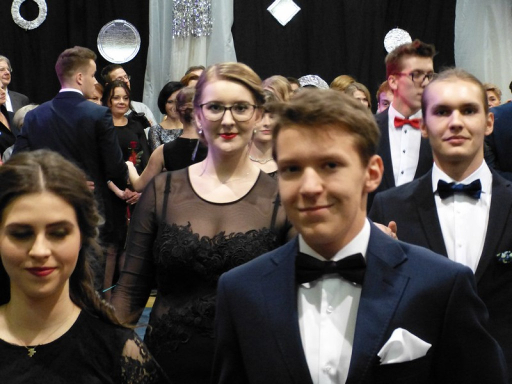 Studniówka Pijarskiego LO w Łowiczu