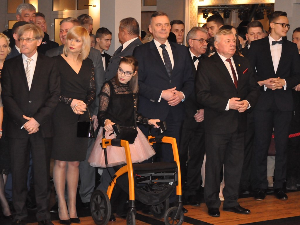 Studniówka II Liceum Ogólnokształcącego - galeria zdjęć