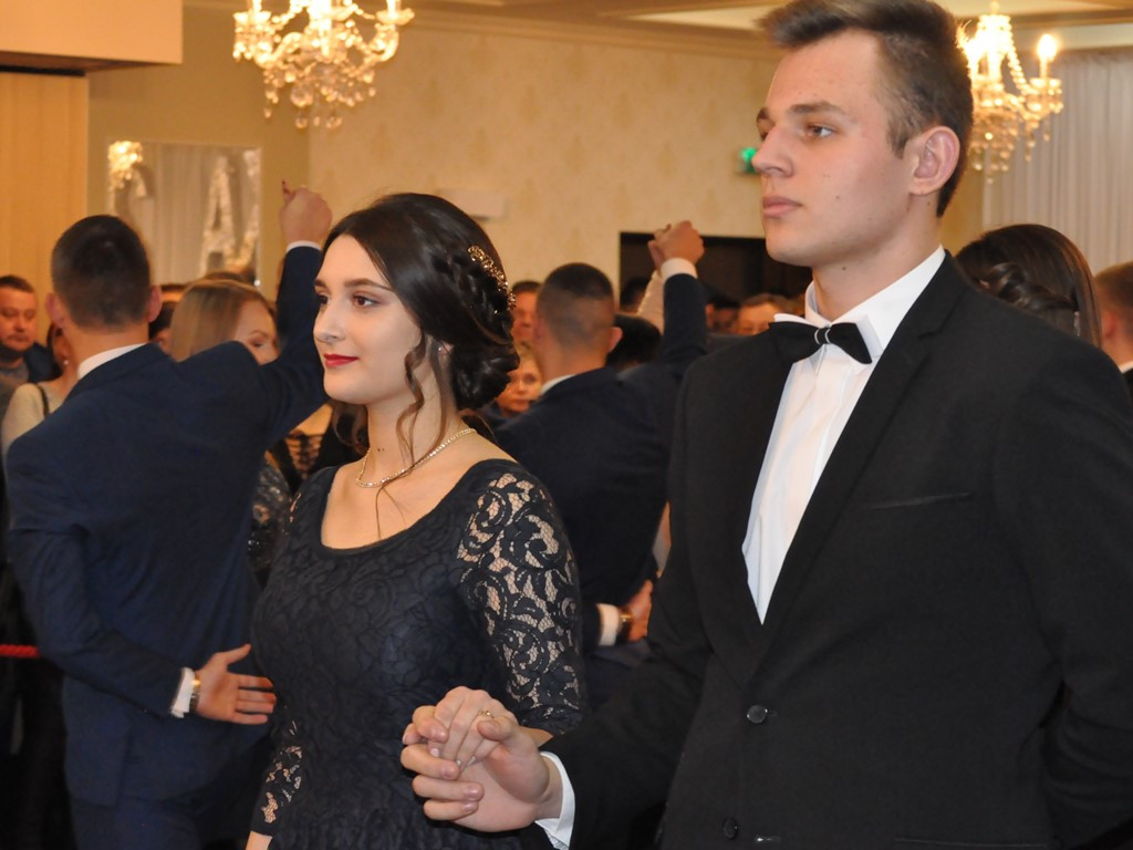 Studniówka II Liceum Ogólnokształcącego - galeria zdjęć