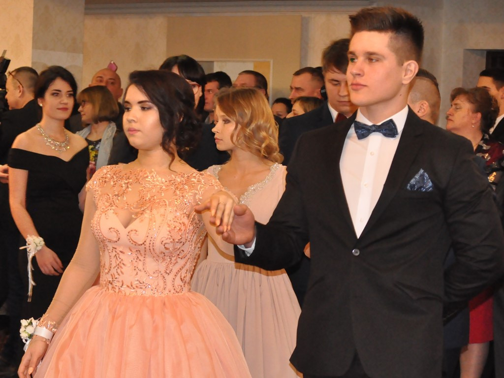 Studniówka II Liceum Ogólnokształcącego - galeria zdjęć