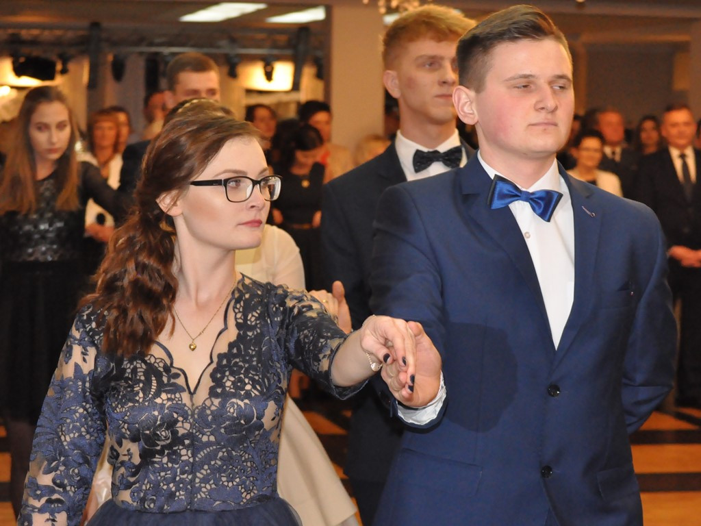 Studniówka II Liceum Ogólnokształcącego - galeria zdjęć