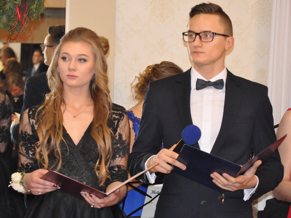 Studniówka II Liceum Ogólnokształcącego - galeria zdjęć