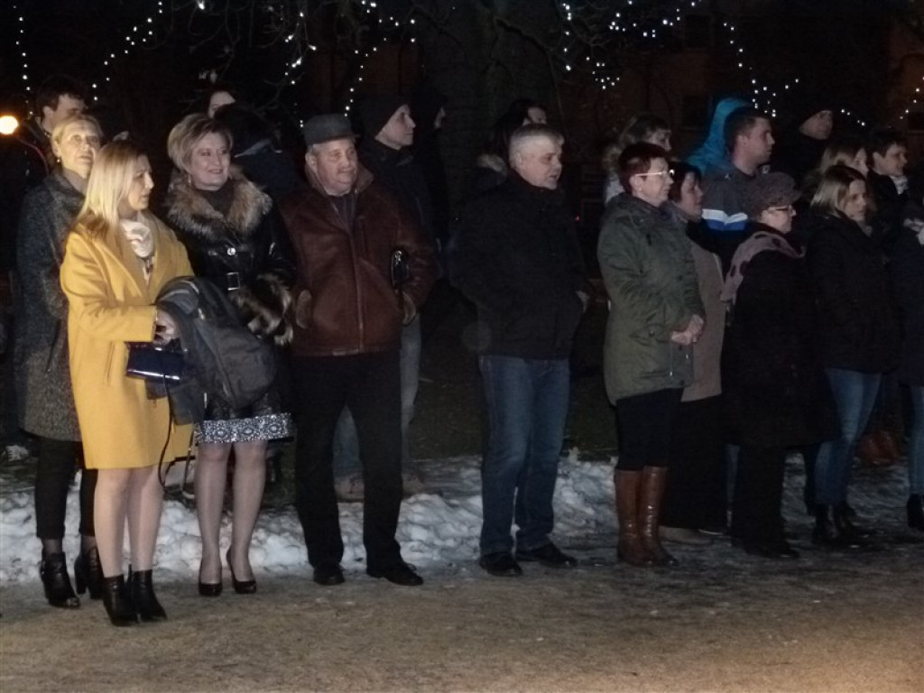 Maturzyści KLO zatańczyli na Placu Wolności
