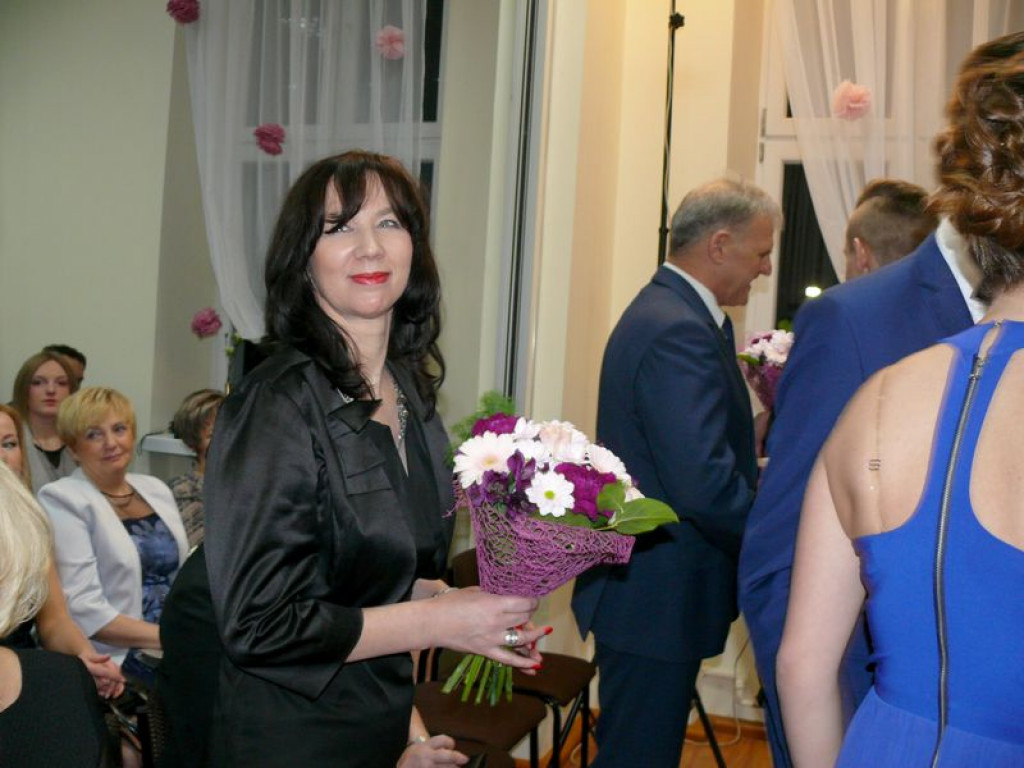 Studniówka uczniów ze Zduńskiej Dąbrowy