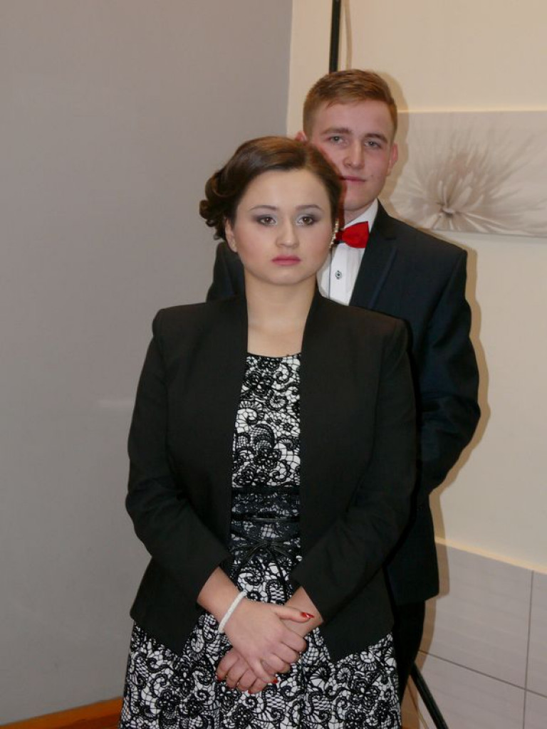 Studniówka uczniów ze Zduńskiej Dąbrowy