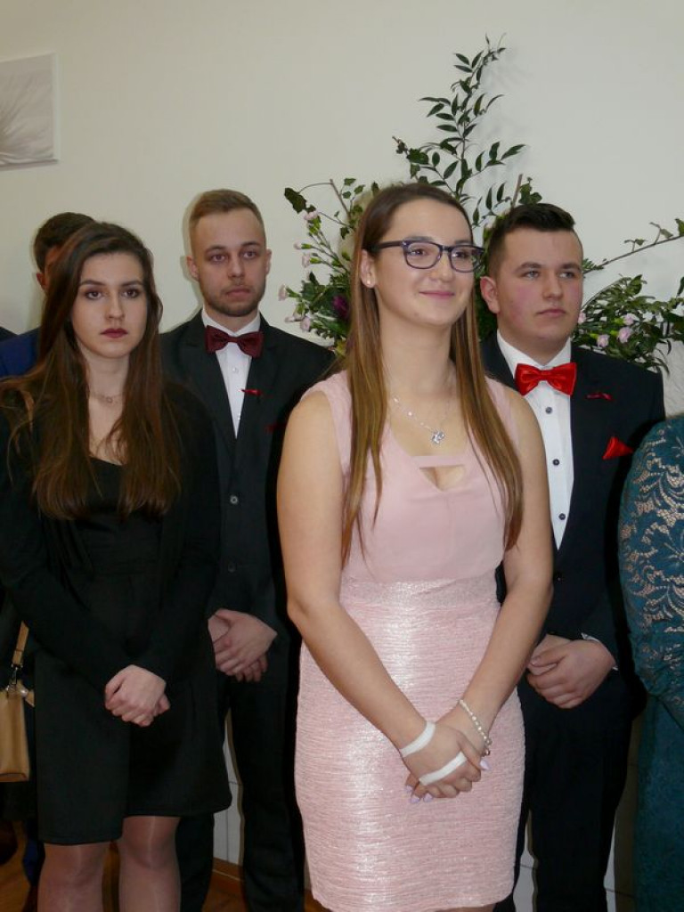 Studniówka uczniów ze Zduńskiej Dąbrowy