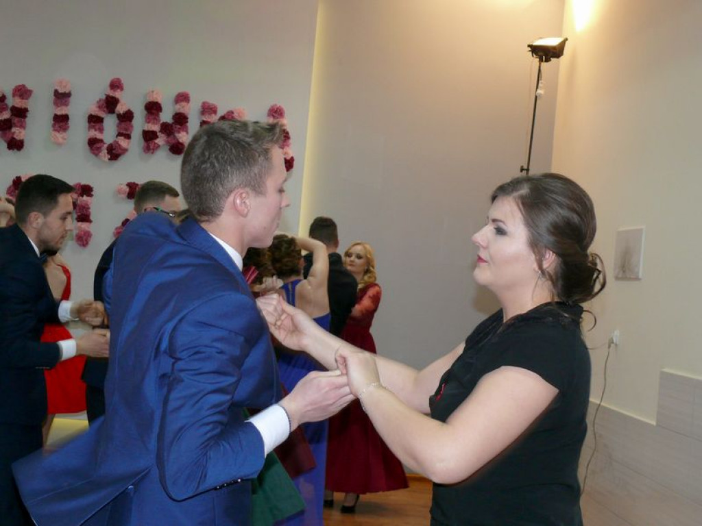Studniówka uczniów ze Zduńskiej Dąbrowy