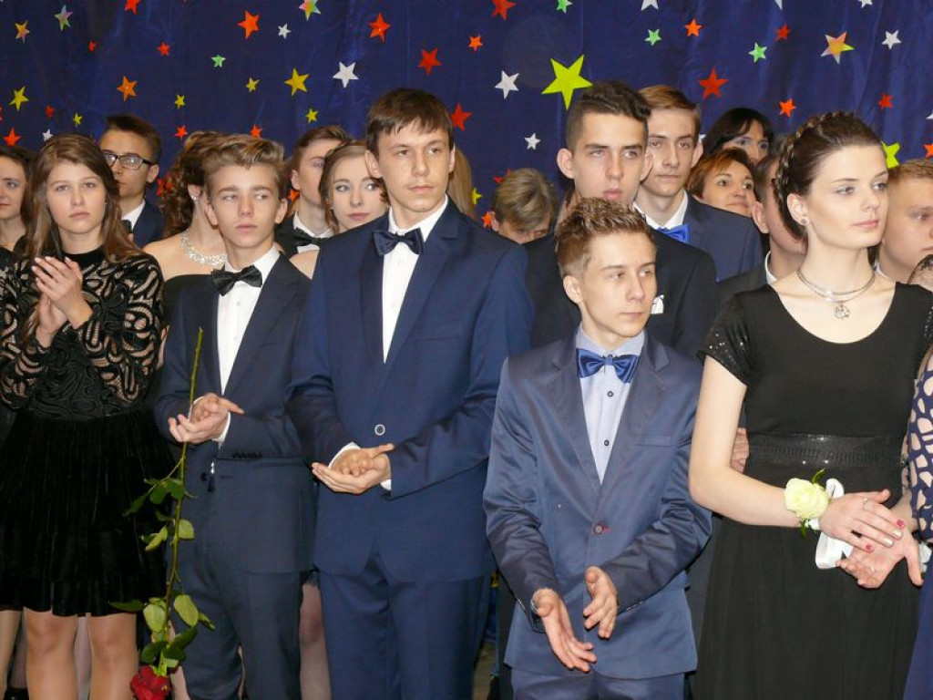 W Gimnazjum nr 2 odbył się bal klas trzecich