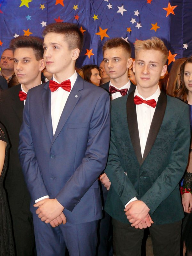 W Gimnazjum nr 2 odbył się bal klas trzecich