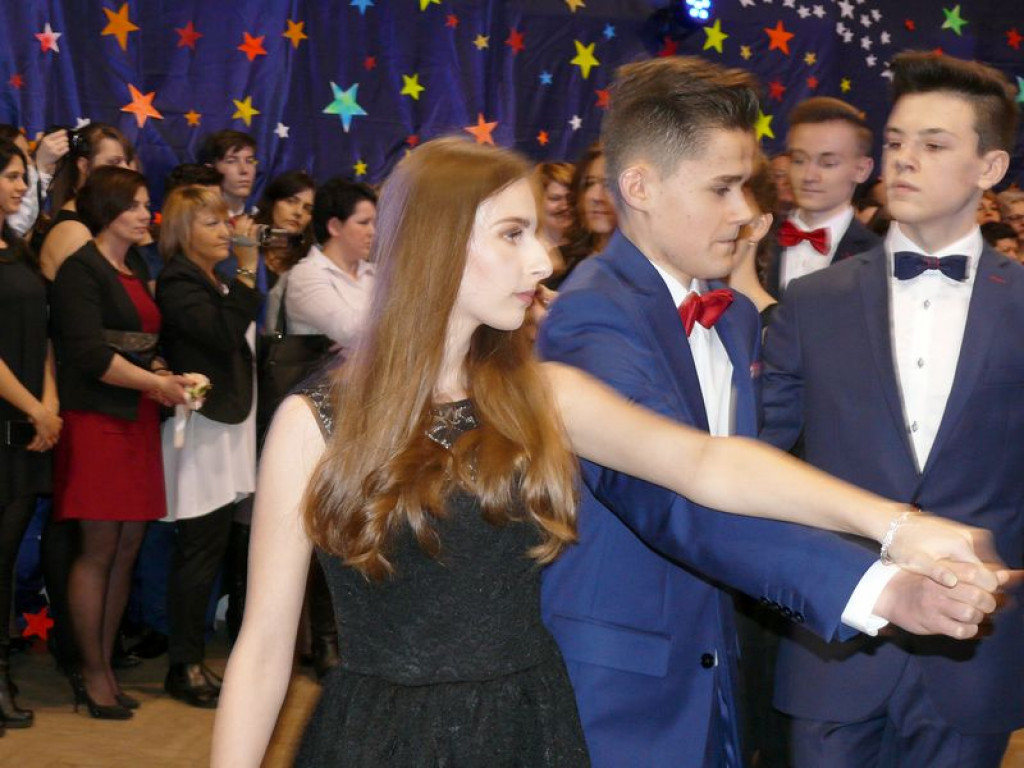 W Gimnazjum nr 2 odbył się bal klas trzecich