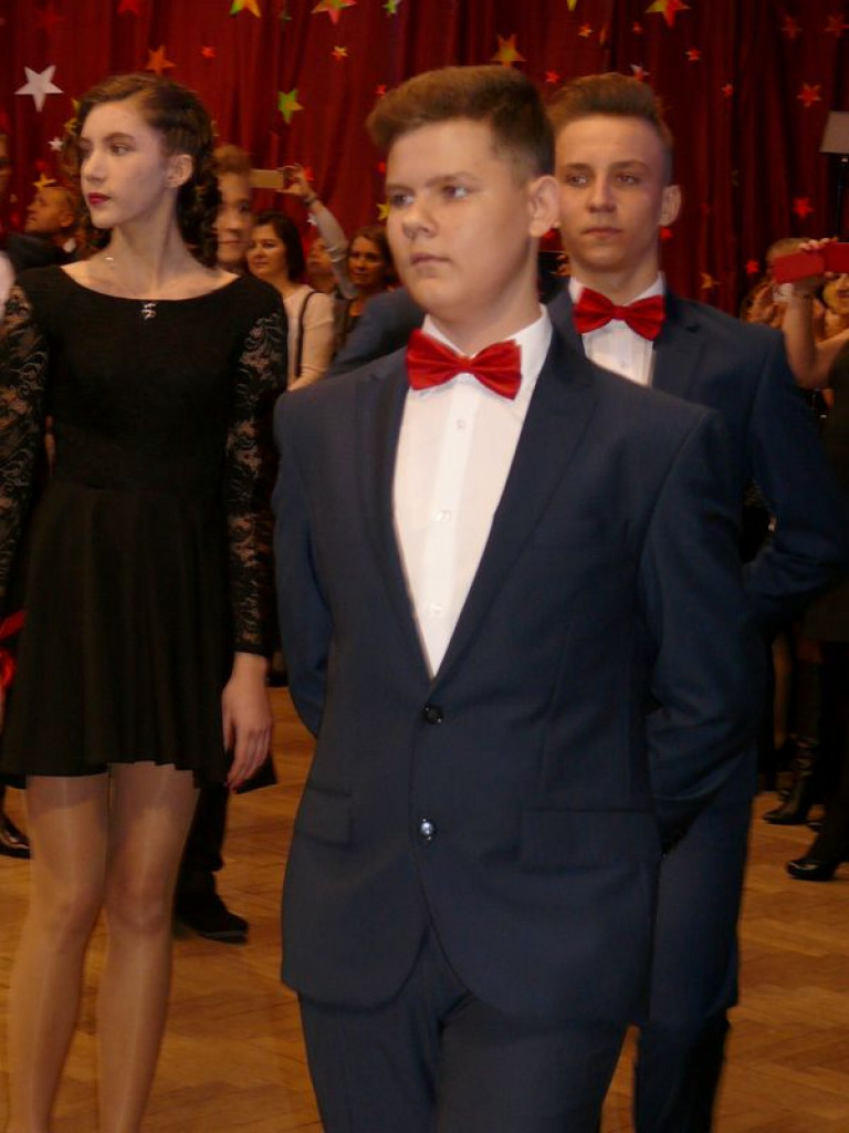 W Gimnazjum nr 2 odbył się bal klas trzecich