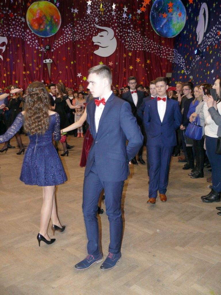 W Gimnazjum nr 2 odbył się bal klas trzecich