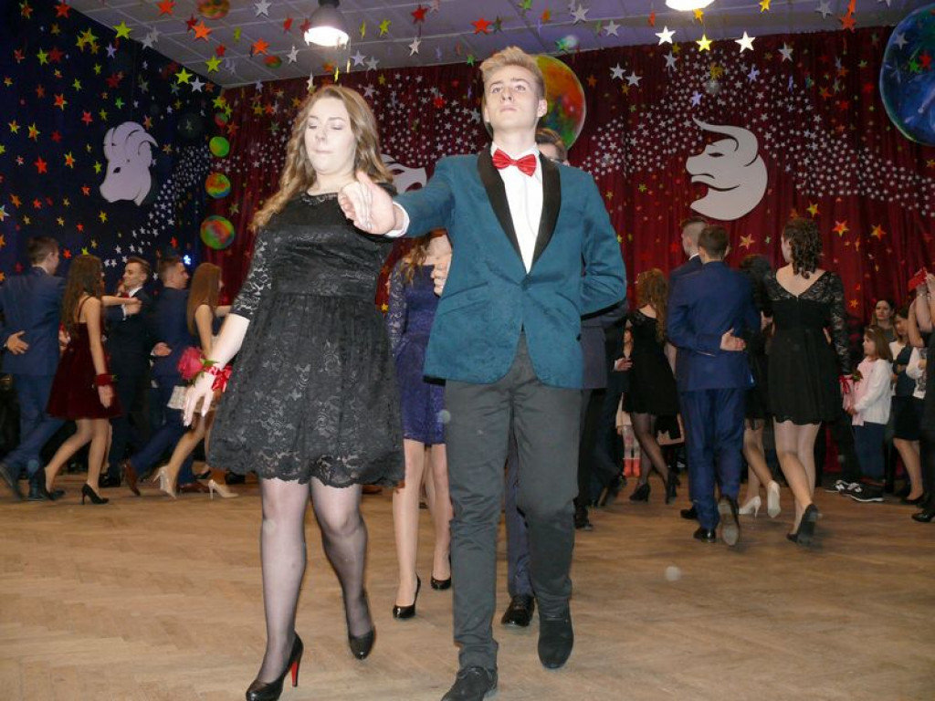 W Gimnazjum nr 2 odbył się bal klas trzecich