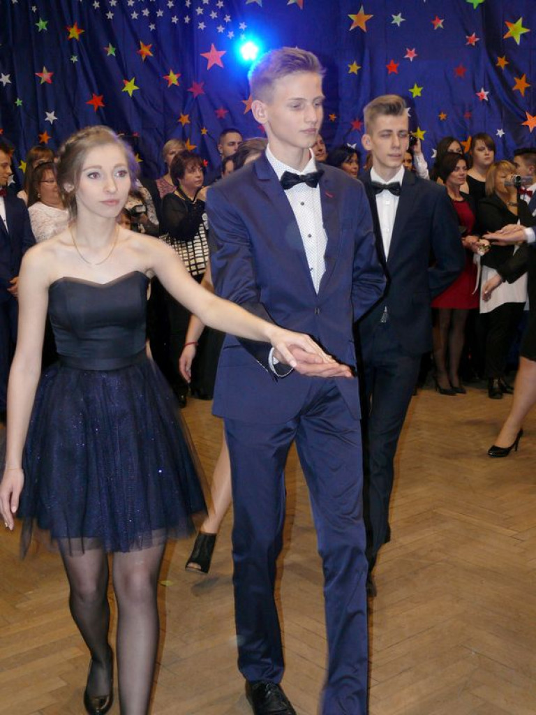 W Gimnazjum nr 2 odbył się bal klas trzecich