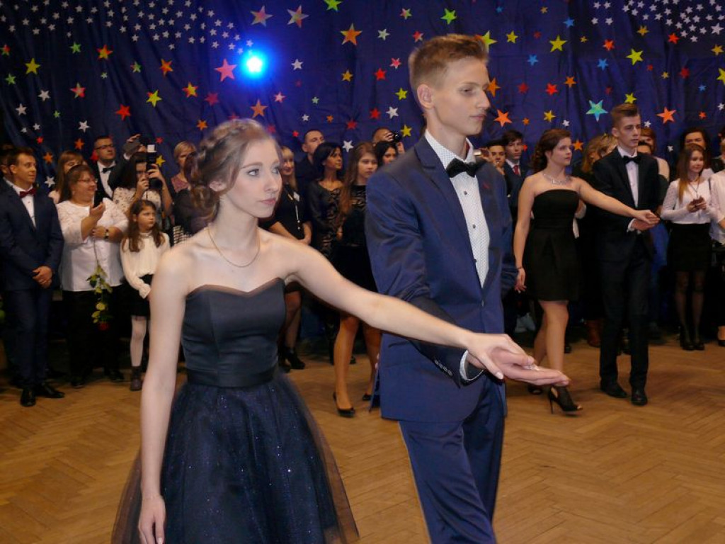 W Gimnazjum nr 2 odbył się bal klas trzecich
