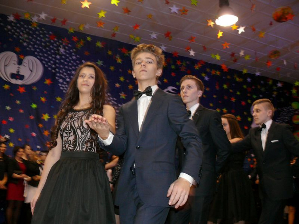 W Gimnazjum nr 2 odbył się bal klas trzecich