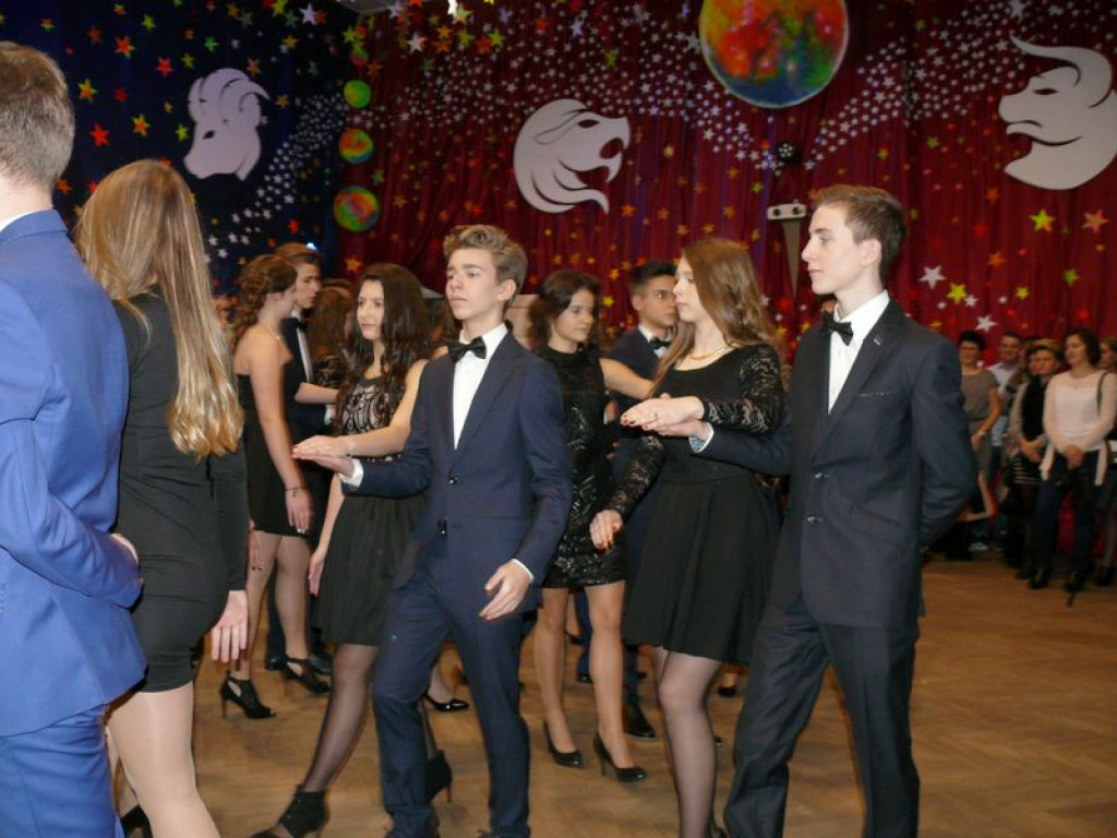 W Gimnazjum nr 2 odbył się bal klas trzecich
