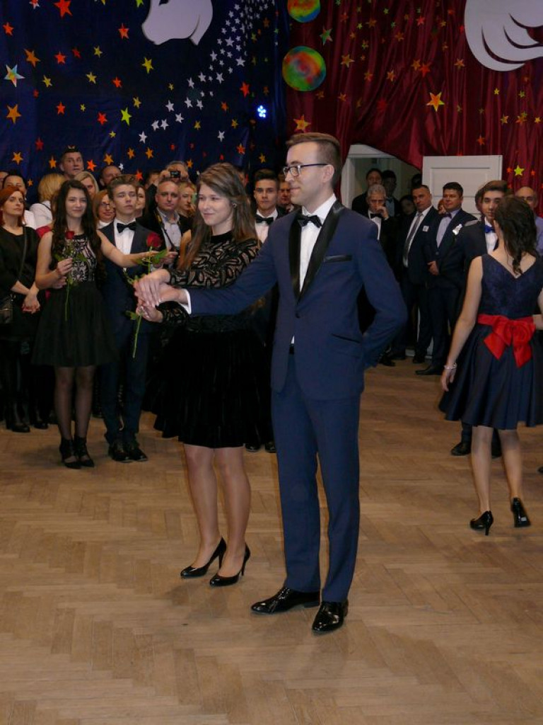 W Gimnazjum nr 2 odbył się bal klas trzecich