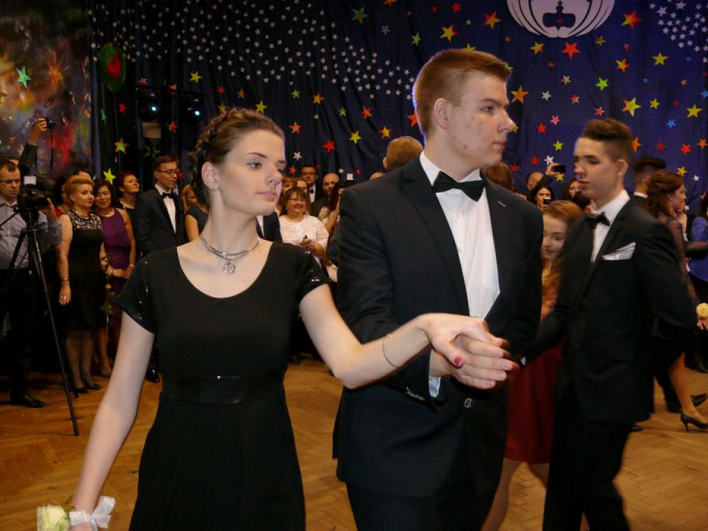 W Gimnazjum nr 2 odbył się bal klas trzecich