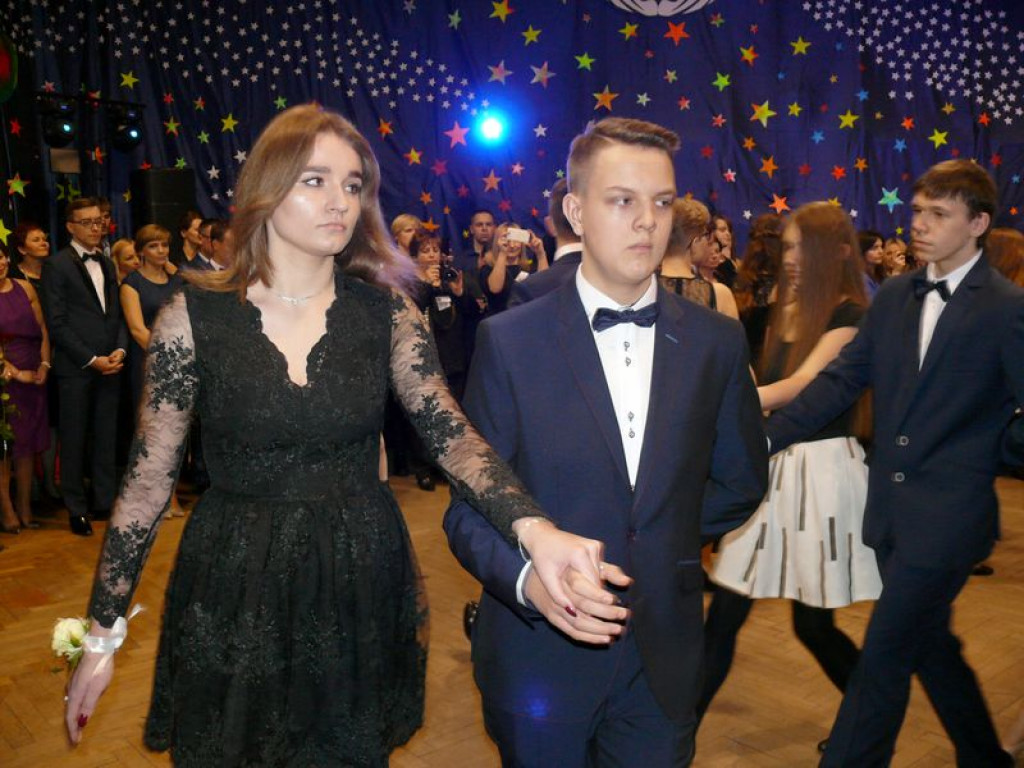 W Gimnazjum nr 2 odbył się bal klas trzecich