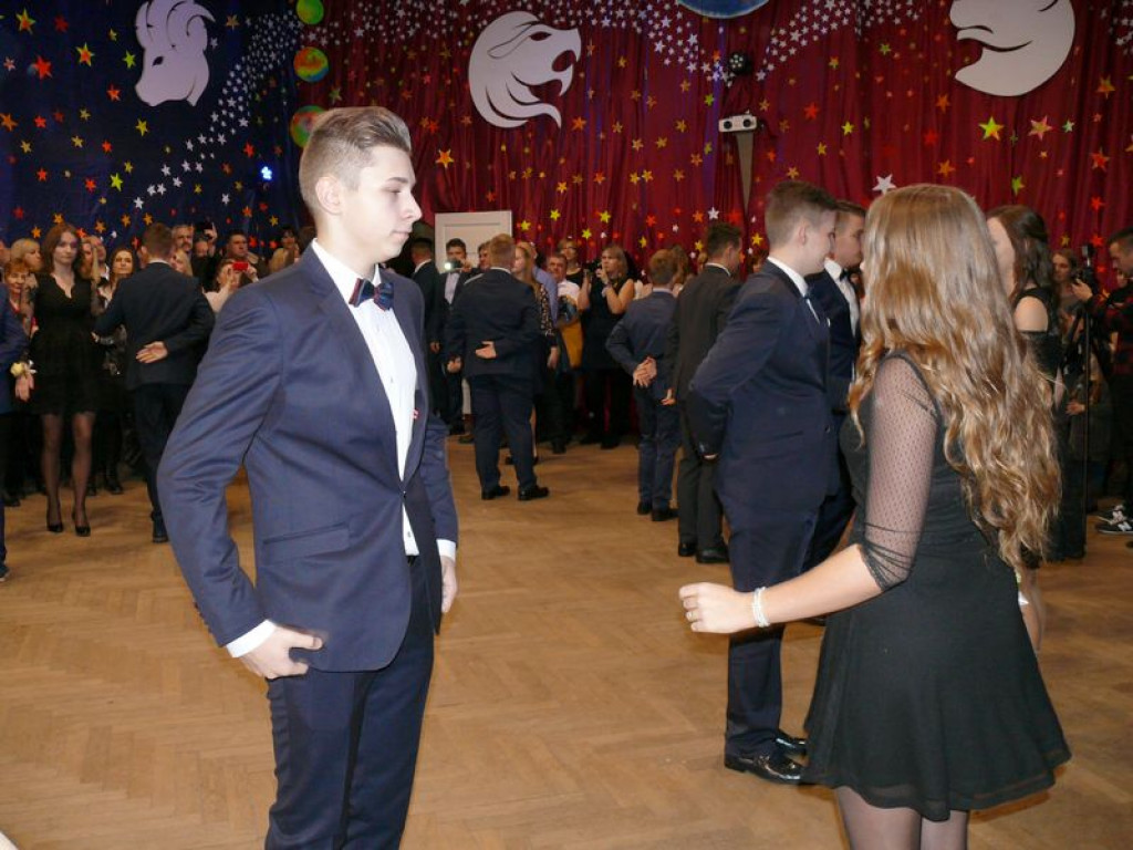 W Gimnazjum nr 2 odbył się bal klas trzecich