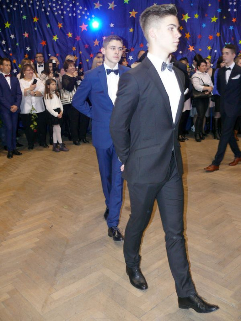 W Gimnazjum nr 2 odbył się bal klas trzecich